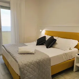 Hotel Gran San Bernardo - - Fronte Mare Con Cucina, Riccione